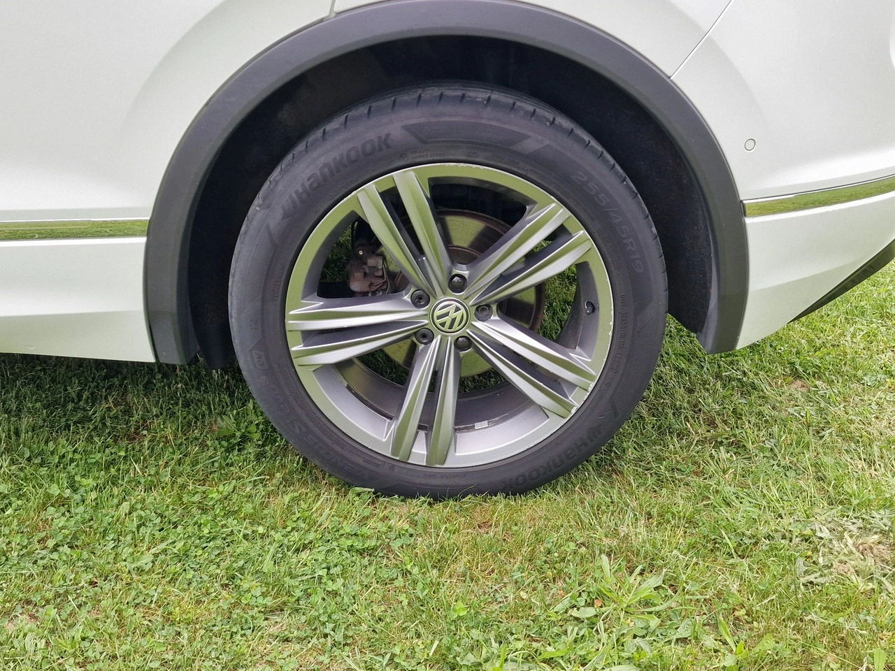 Volkswagen Tiguan - Zdjęcie 12