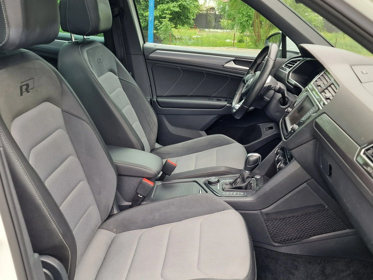 Volkswagen Tiguan - Zdjęcie 22