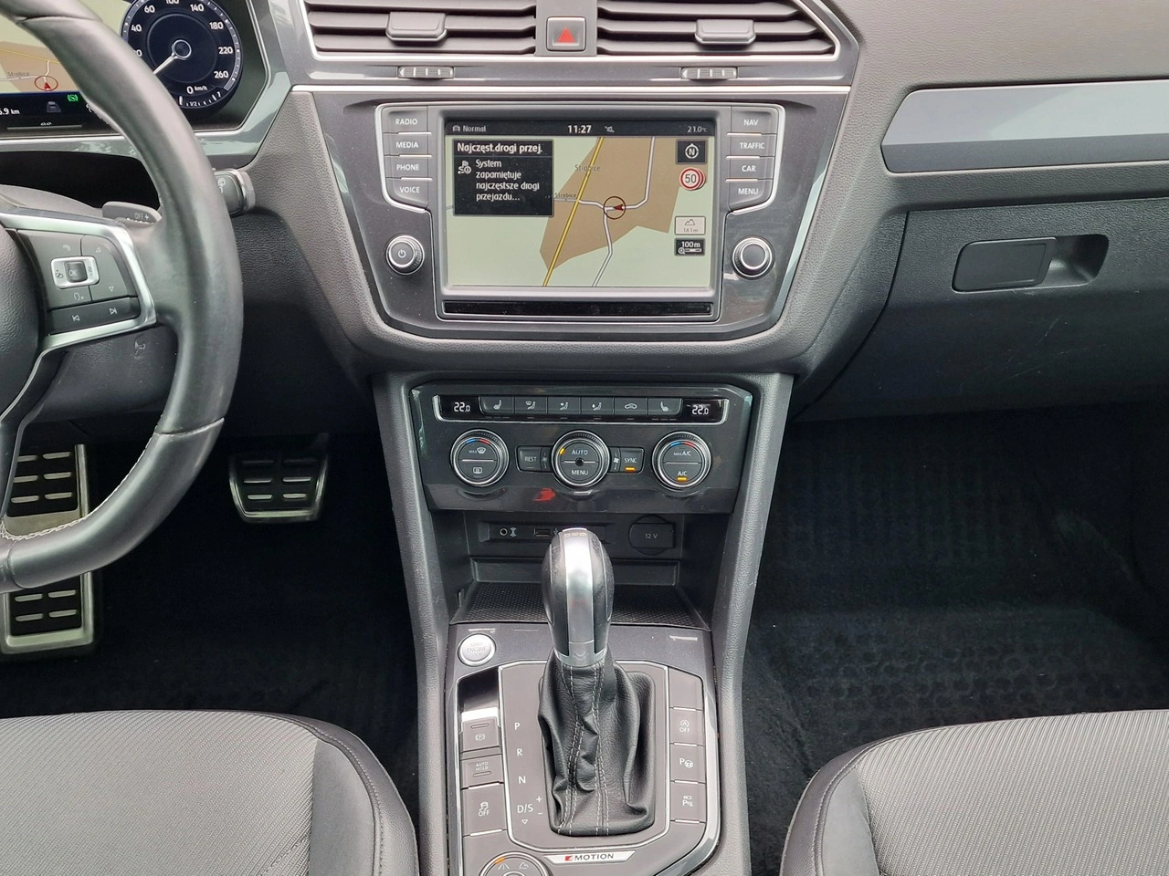 Volkswagen Tiguan - Zdjęcie 32