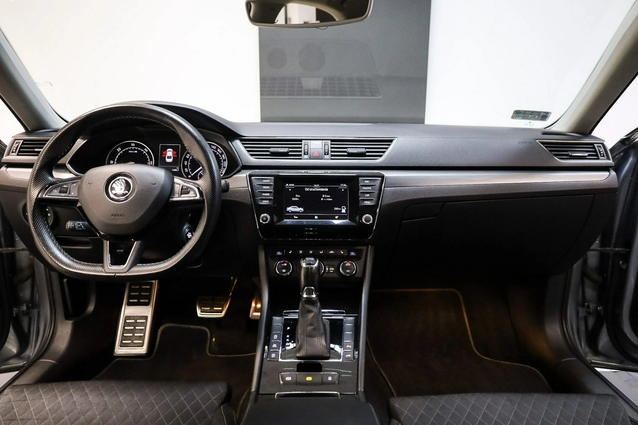 Skoda Superb - Zdjęcie 12