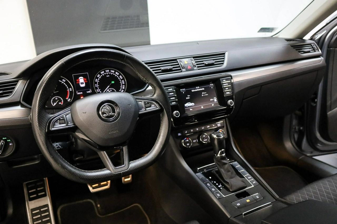 Skoda Superb - Zdjęcie 13