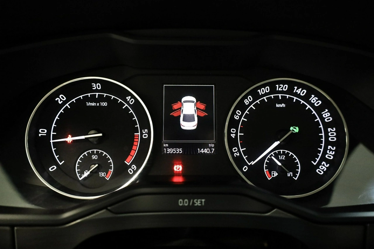Skoda Superb - Zdjęcie 15