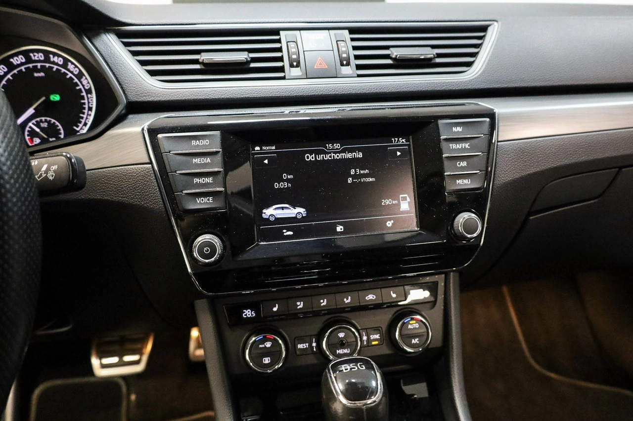 Skoda Superb - Zdjęcie 17