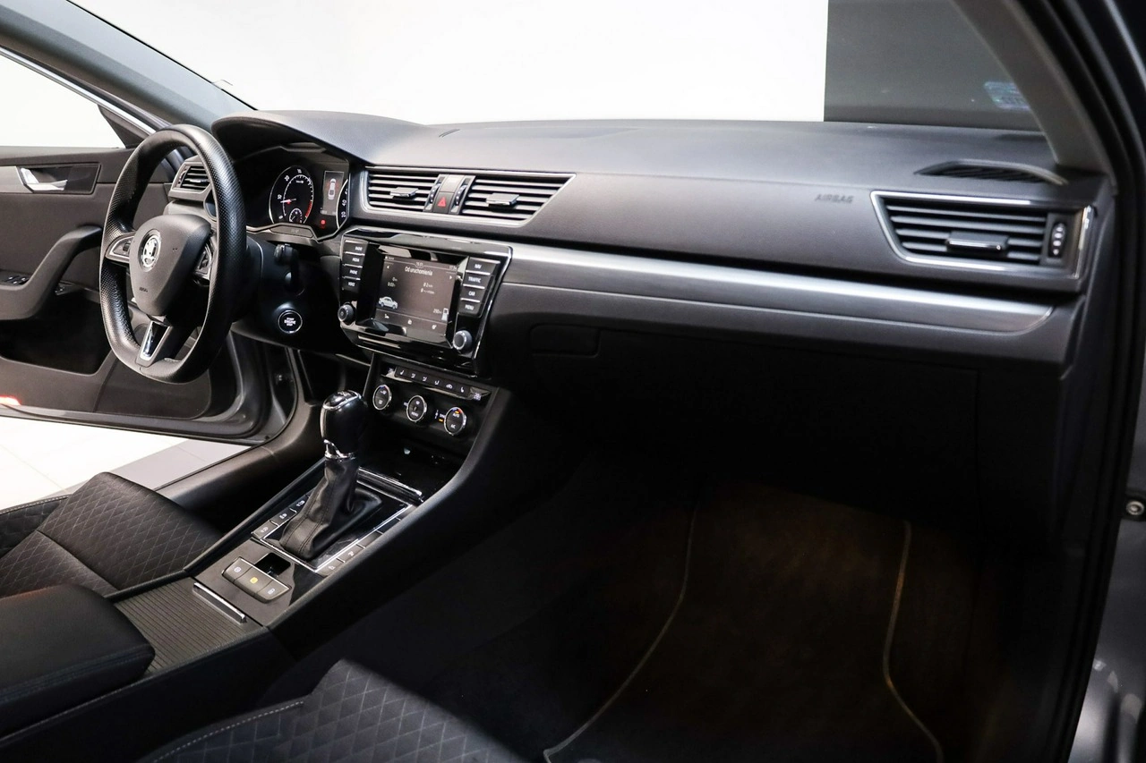Skoda Superb - Zdjęcie 20