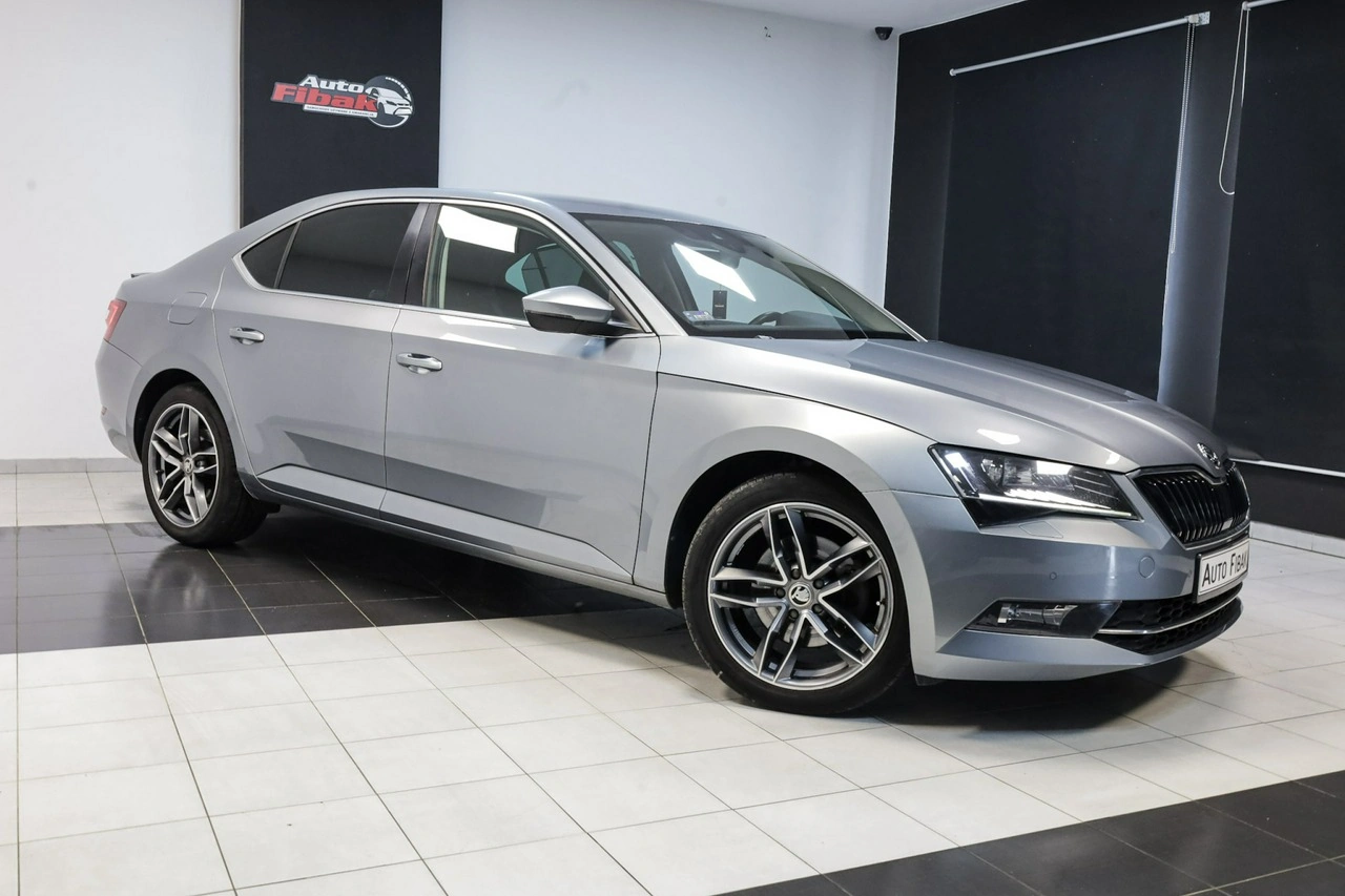 Skoda Superb - Zdjęcie 4