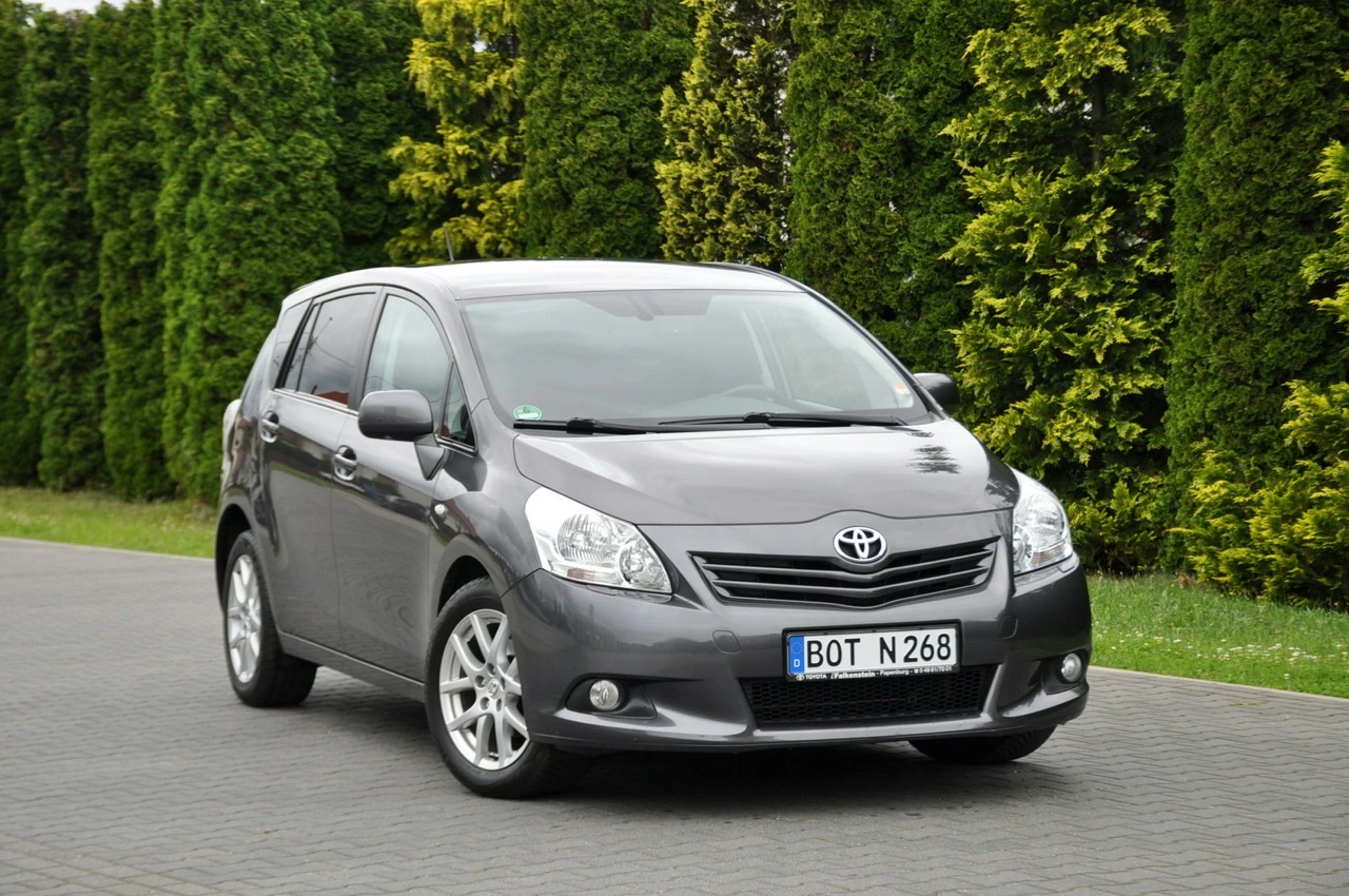 Toyota Verso - Zdjęcie 1