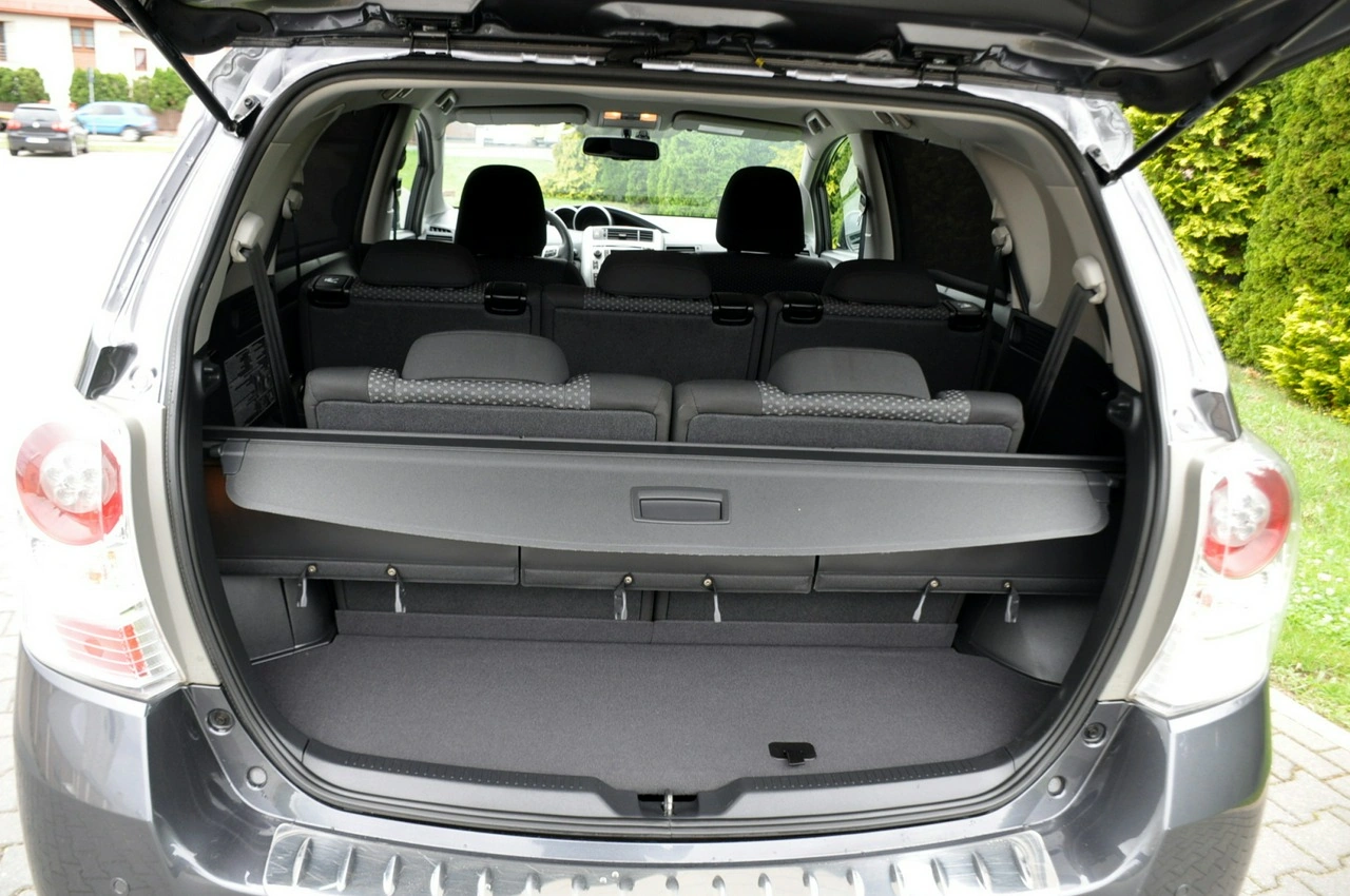 Toyota Verso - Zdjęcie 37