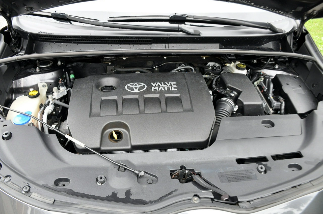 Toyota Verso - Zdjęcie 38