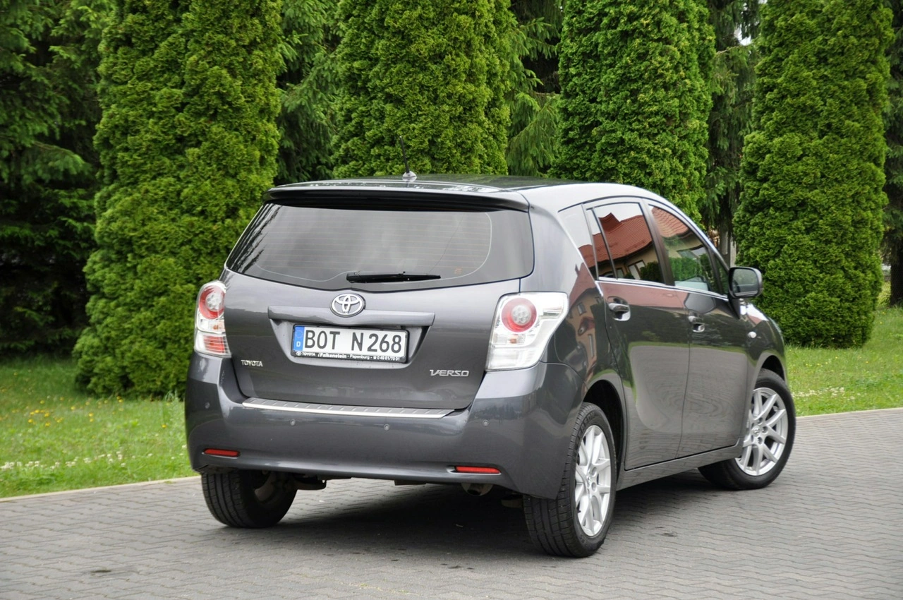 Toyota Verso - Zdjęcie 5