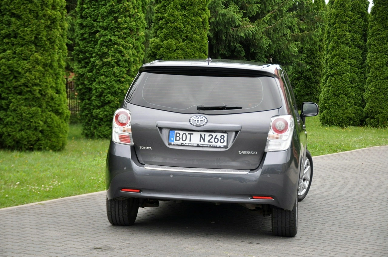 Toyota Verso - Zdjęcie 6