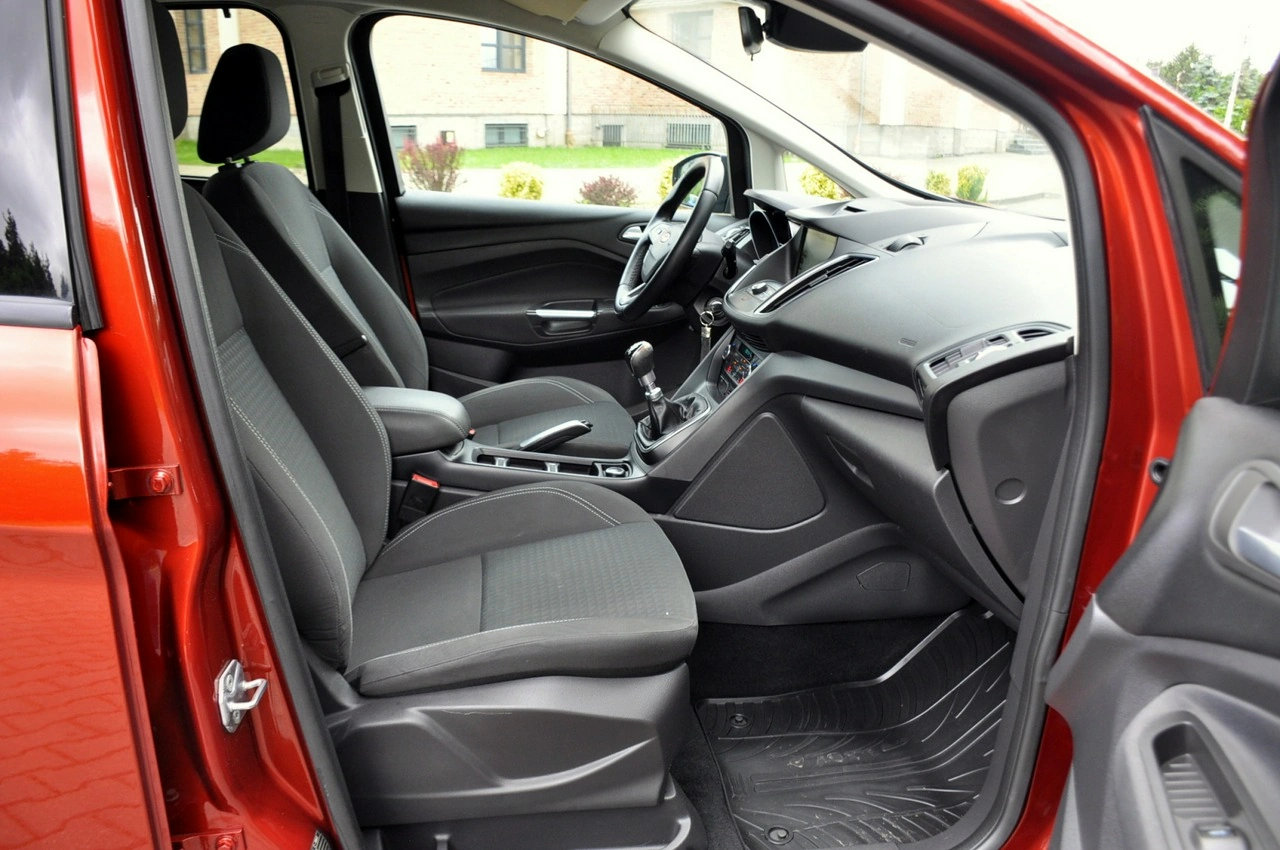 Ford C-MAX - Zdjęcie 16
