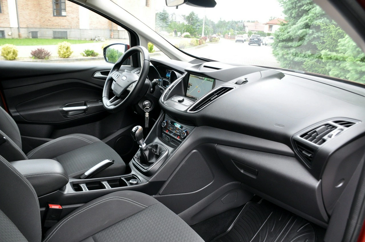 Ford C-MAX - Zdjęcie 17