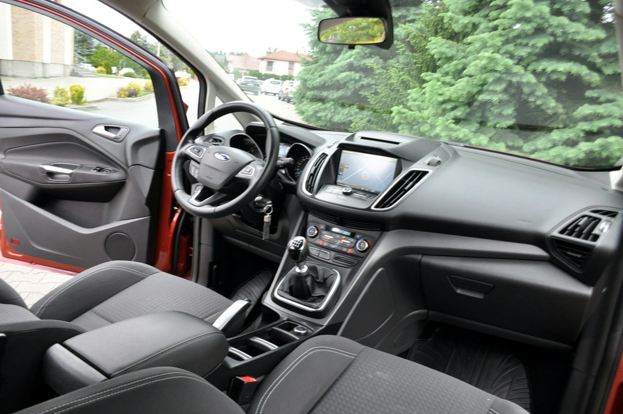 Ford C-MAX - Zdjęcie 24