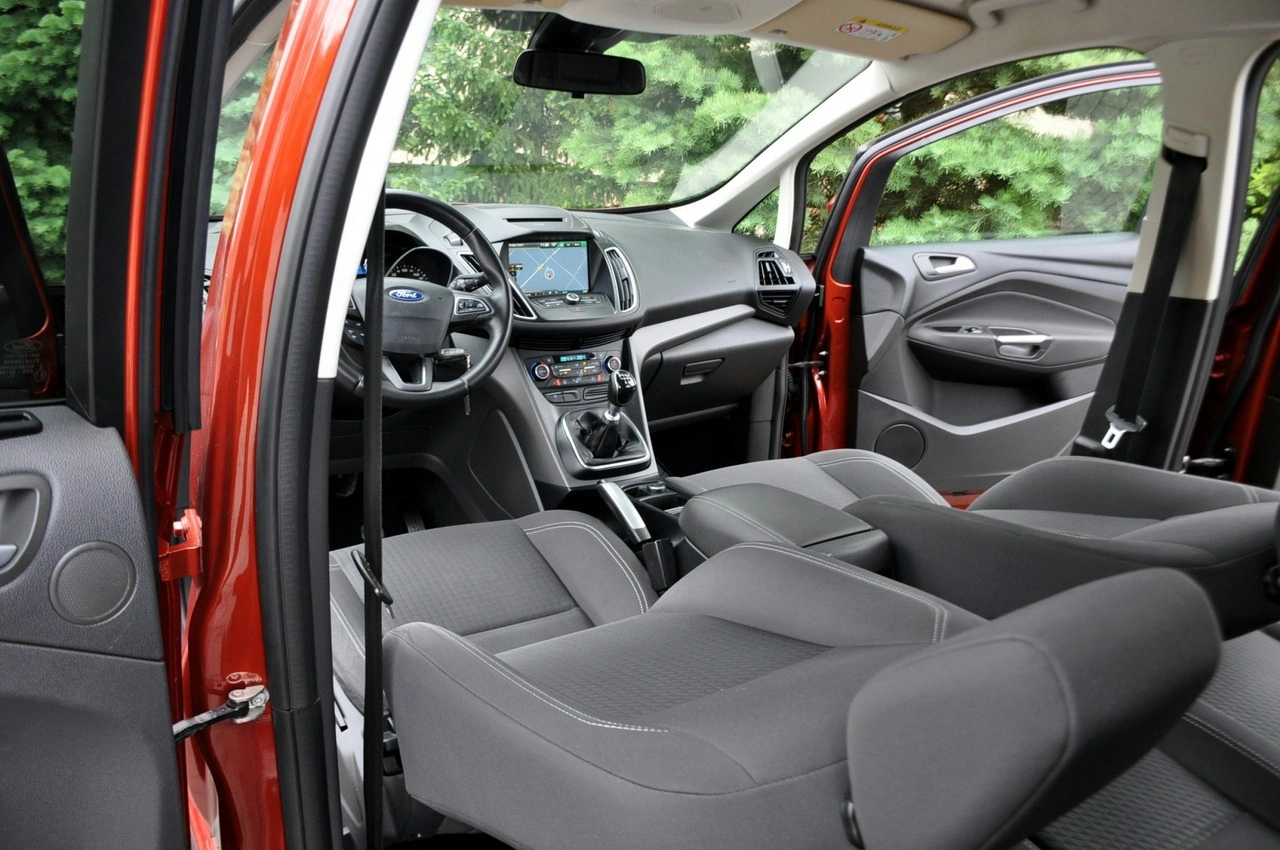 Ford C-MAX - Zdjęcie 28