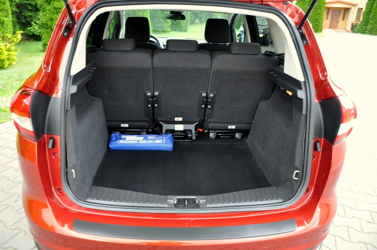 Ford C-MAX - Zdjęcie 37