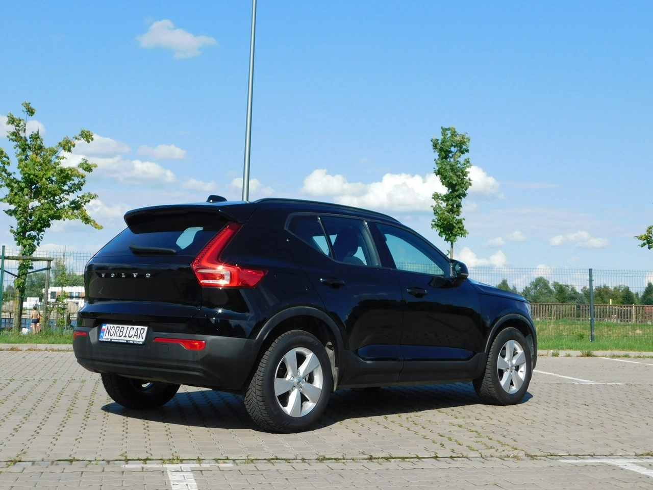 Volvo XC 40 - Zdjęcie 2