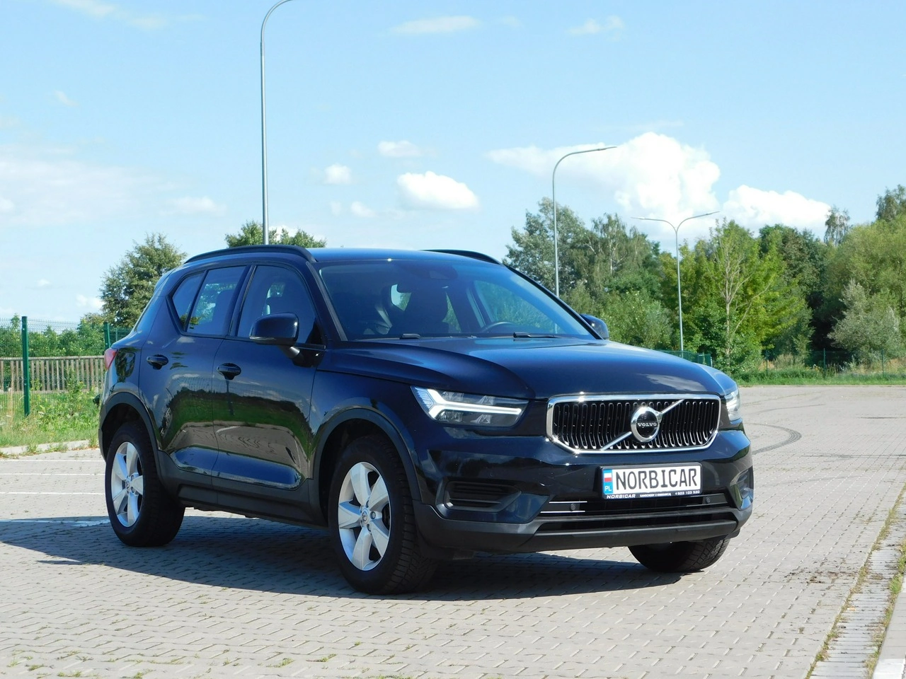 Volvo XC 40 - Zdjęcie 3