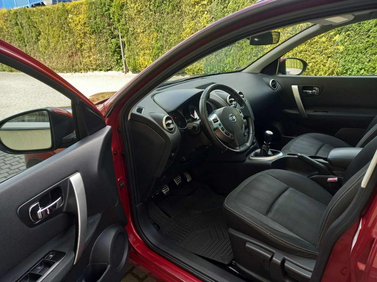 Nissan Qashqai - Zdjęcie 25