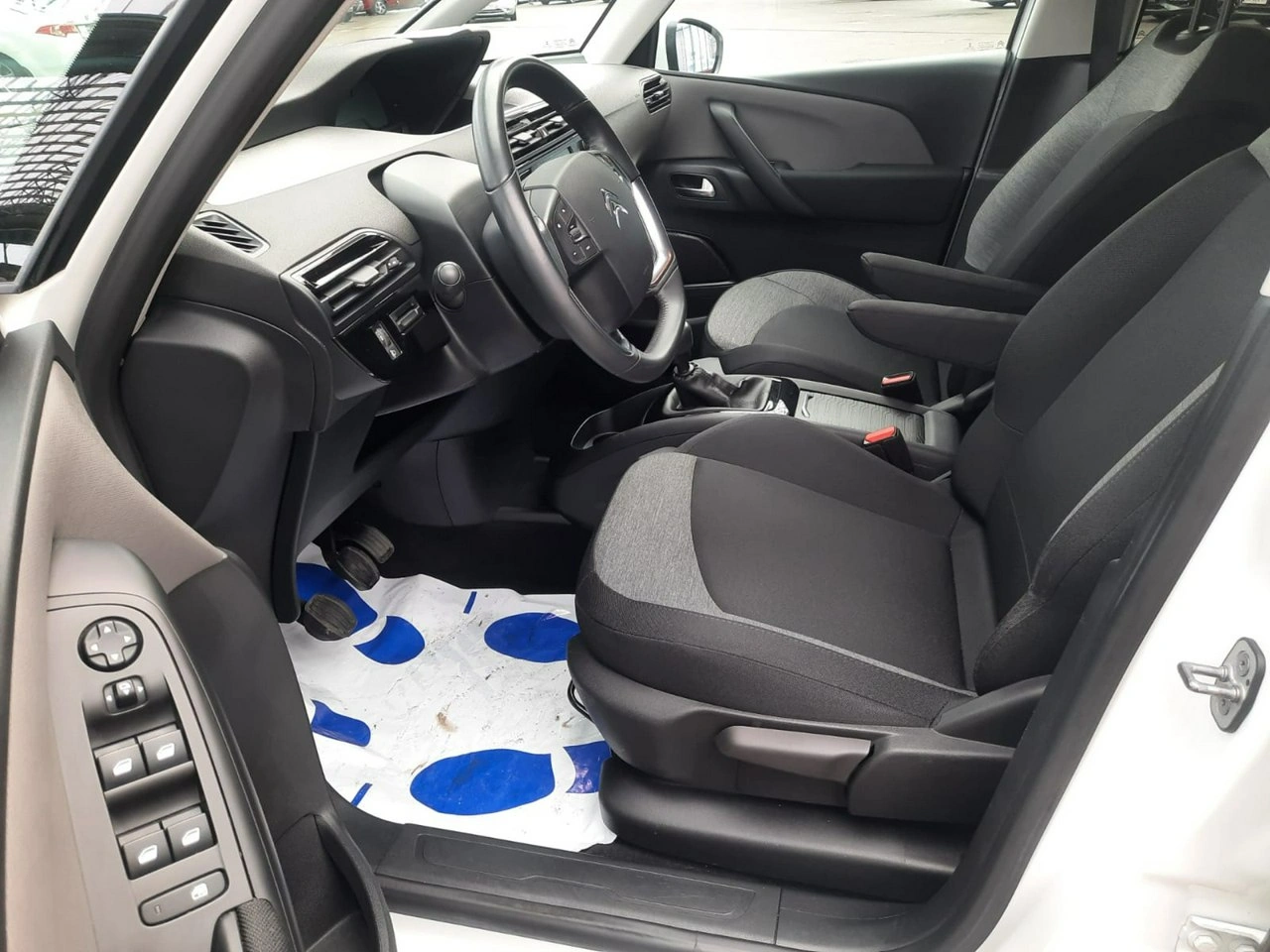Citroën C4 Picasso - Zdjęcie 19