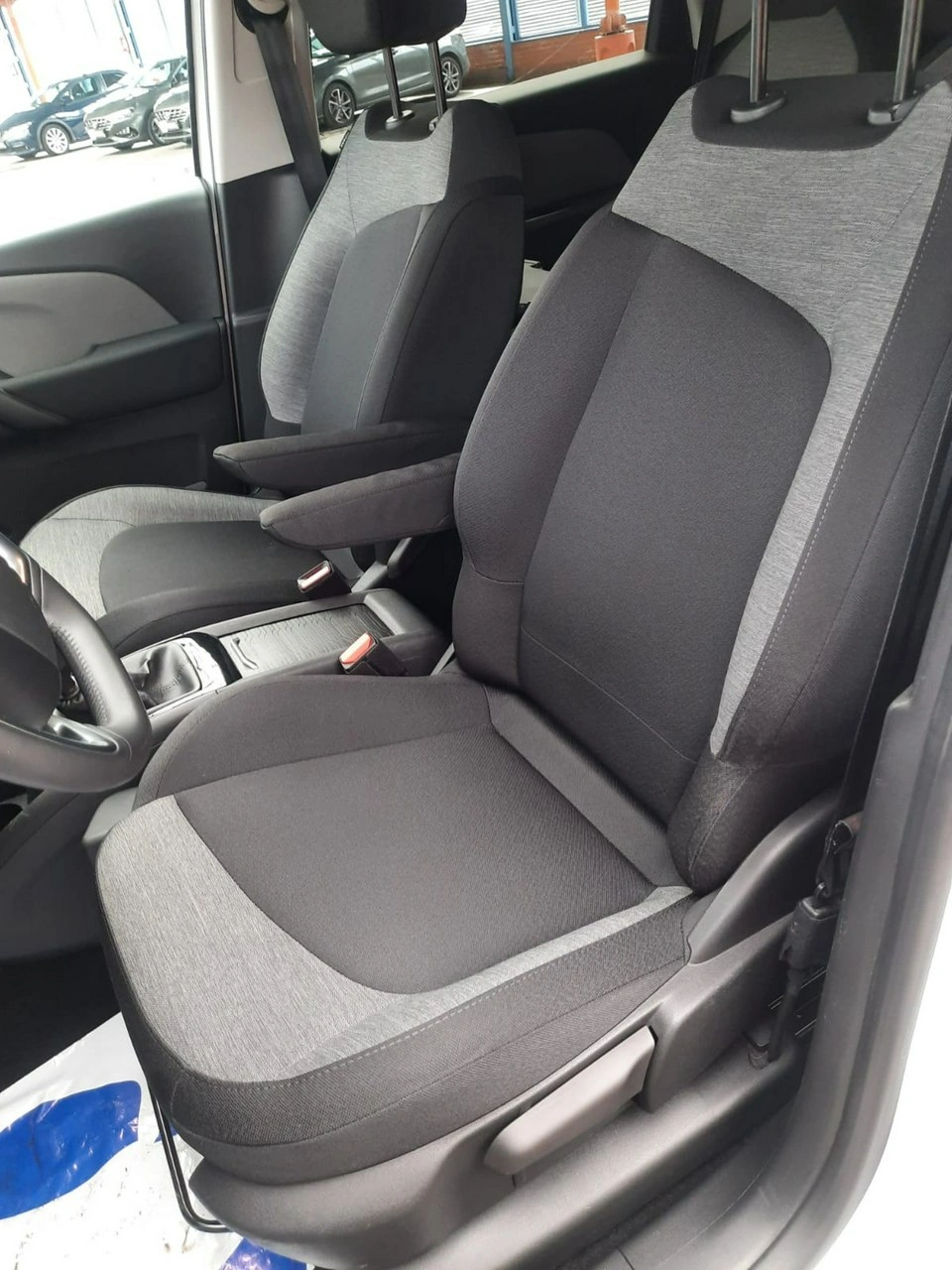 Citroën C4 Picasso - Zdjęcie 23