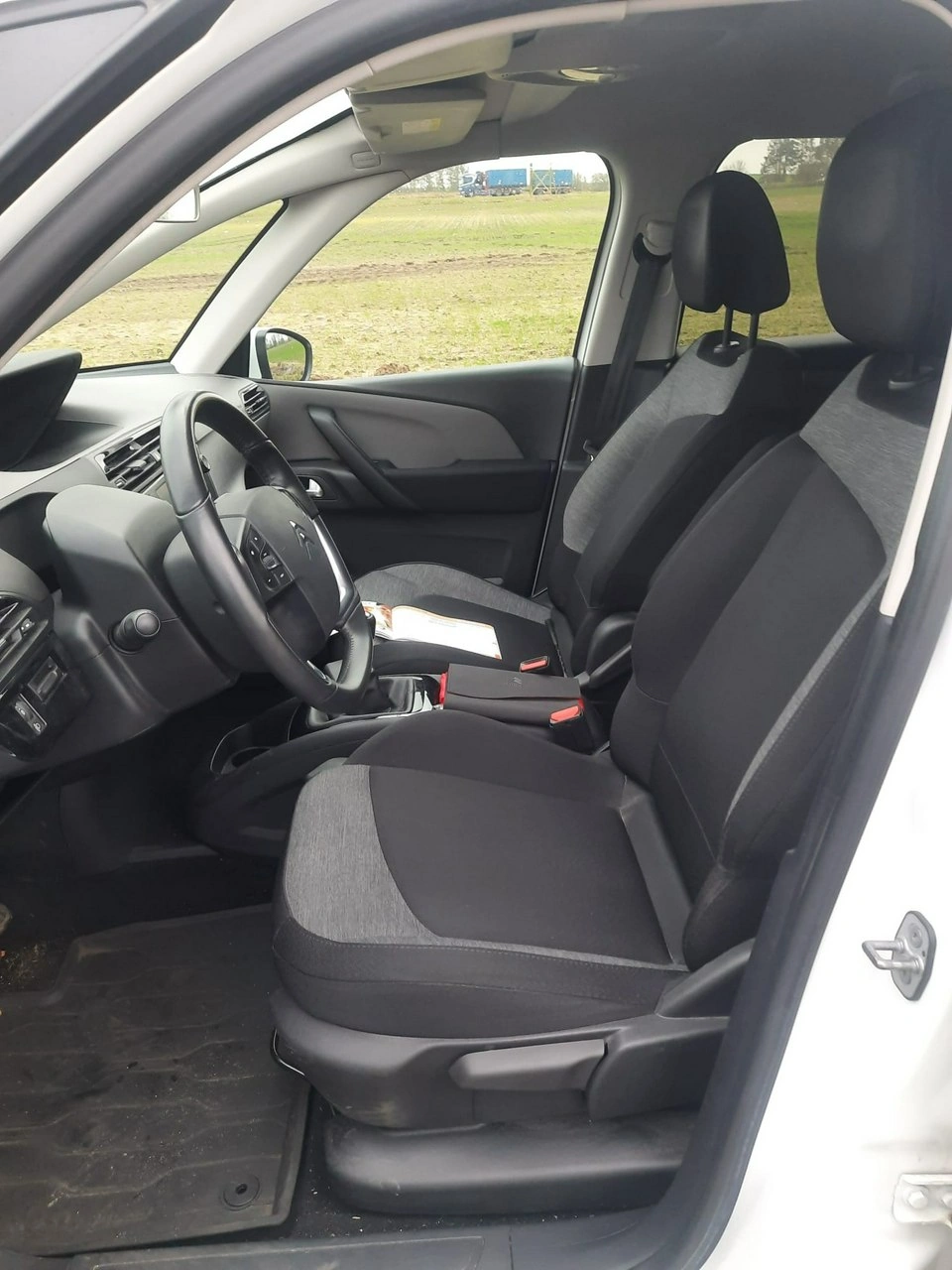 Citroën C4 Picasso - Zdjęcie 9