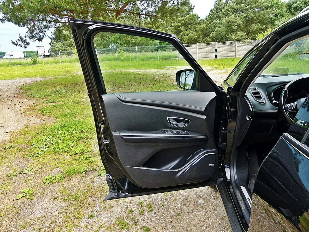 Renault Grand Scenic - Zdjęcie 15