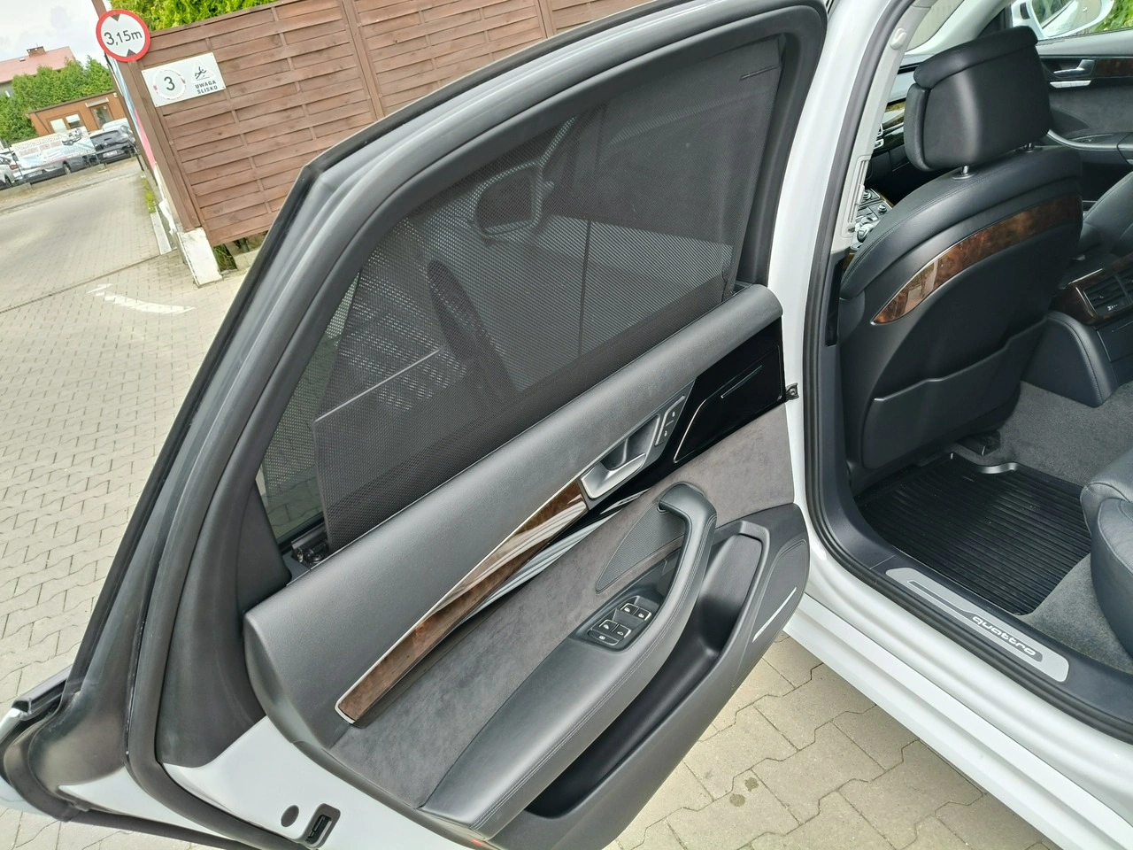 Audi A8 - Zdjęcie 11