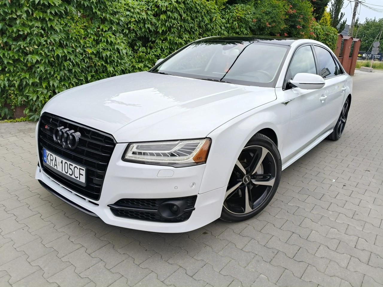 Audi A8 - Zdjęcie 18