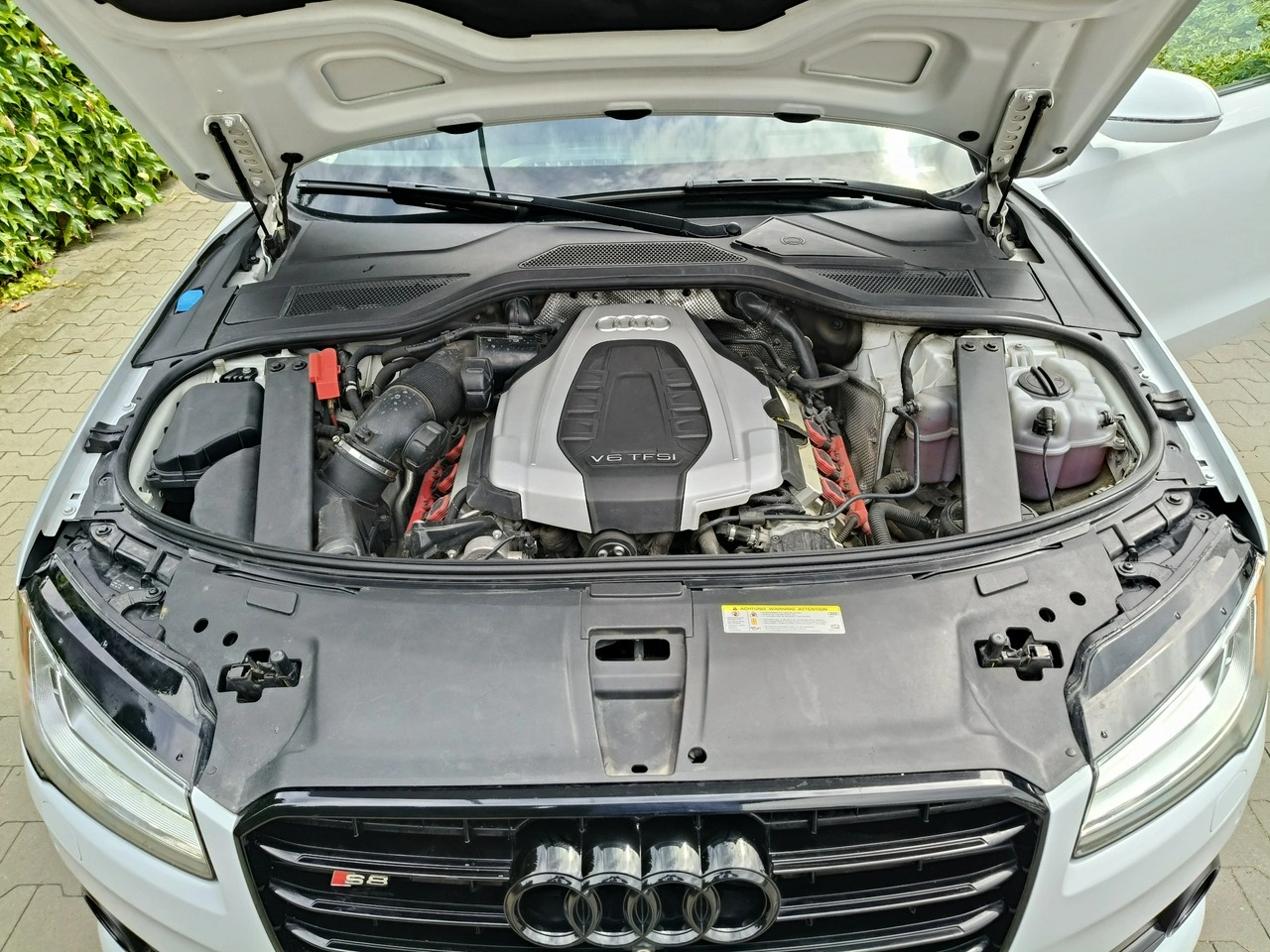 Audi A8 - Zdjęcie 24