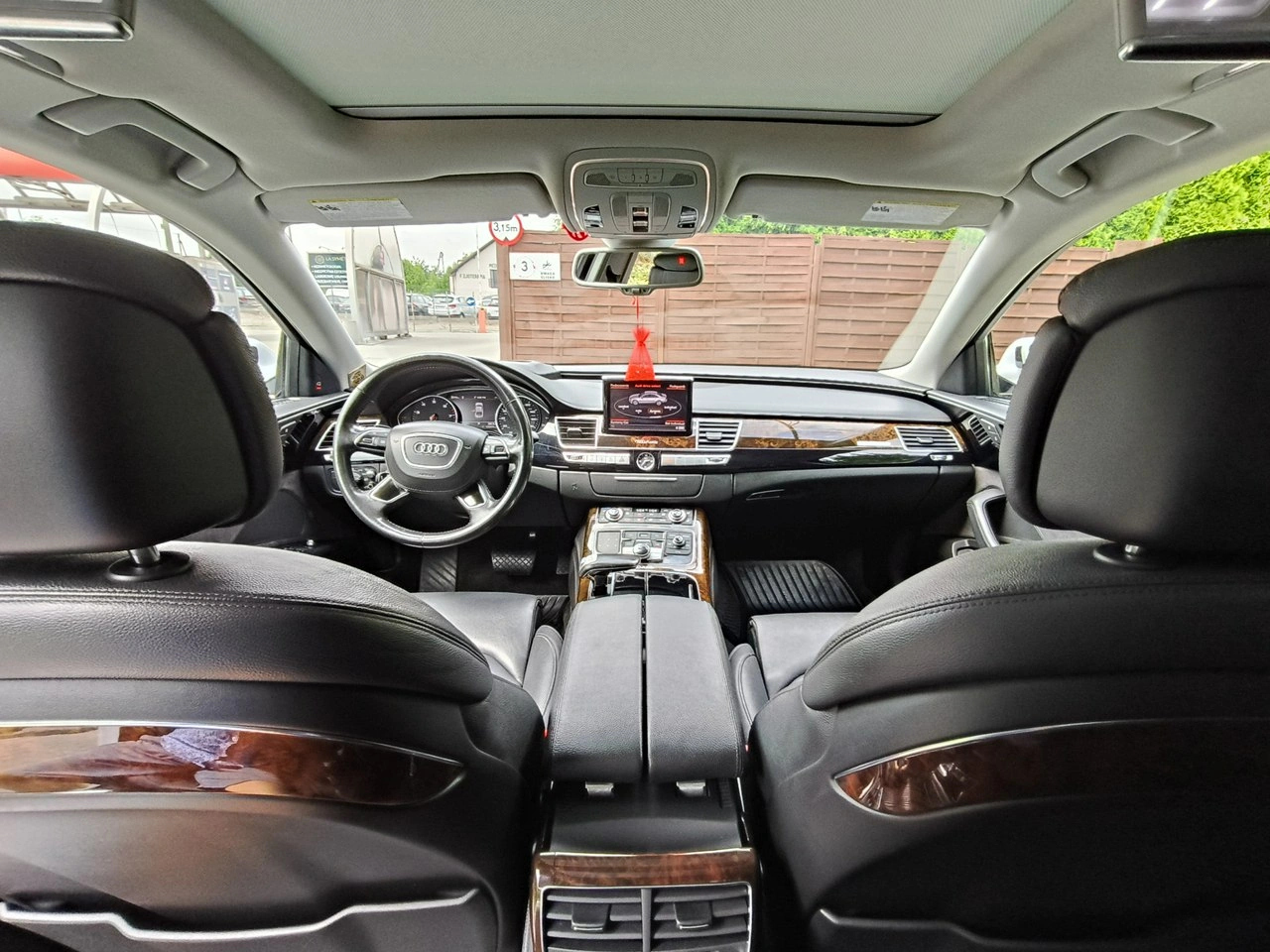 Audi A8 - Zdjęcie 7