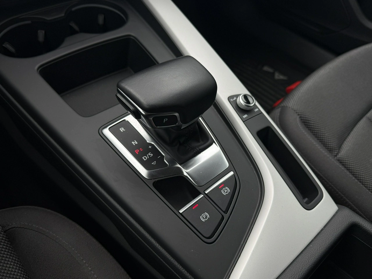 Audi A4 - Zdjęcie 12