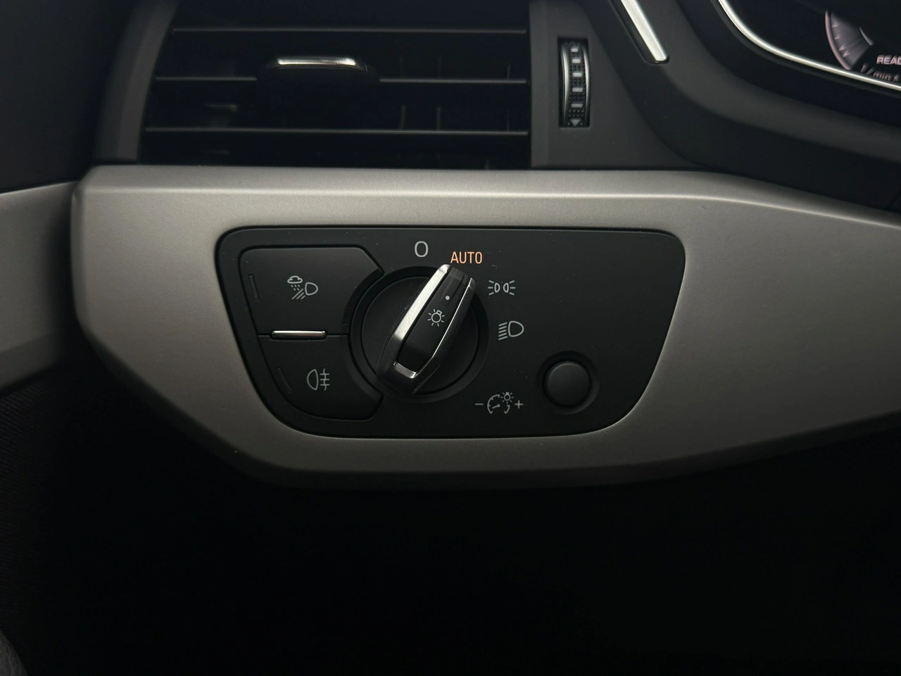 Audi A4 - Zdjęcie 14