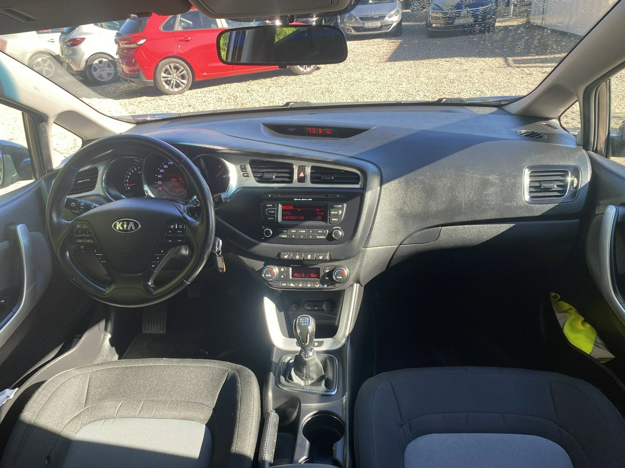 Kia Ceed - Zdjęcie 10