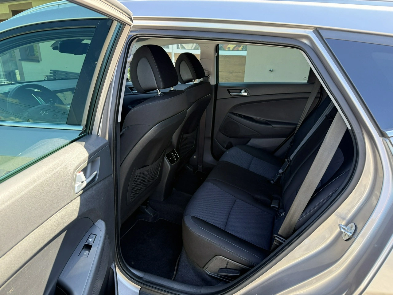 Hyundai Tucson - Zdjęcie 23