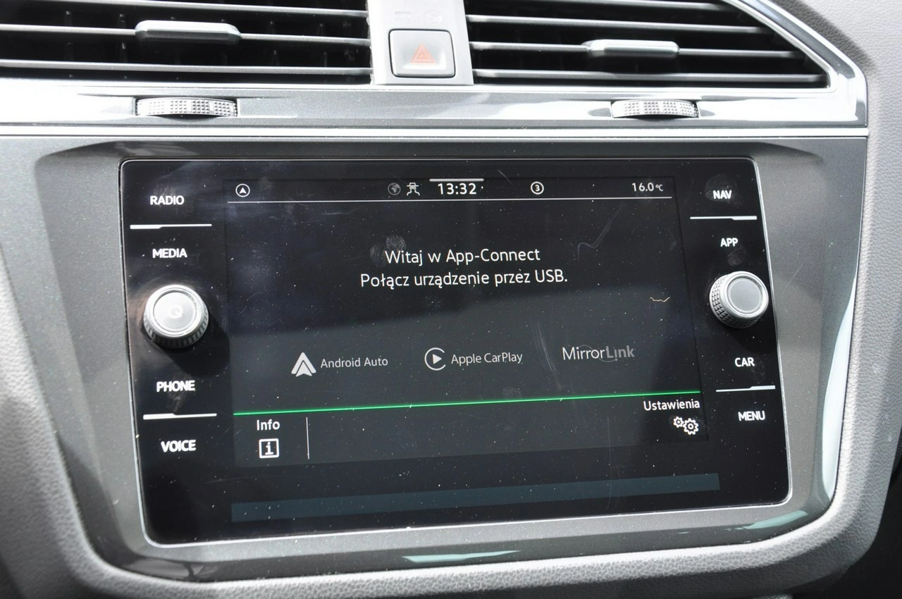 Volkswagen Tiguan - Zdjęcie 21