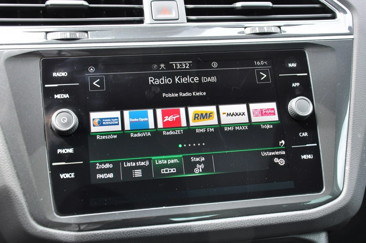 Volkswagen Tiguan - Zdjęcie 22
