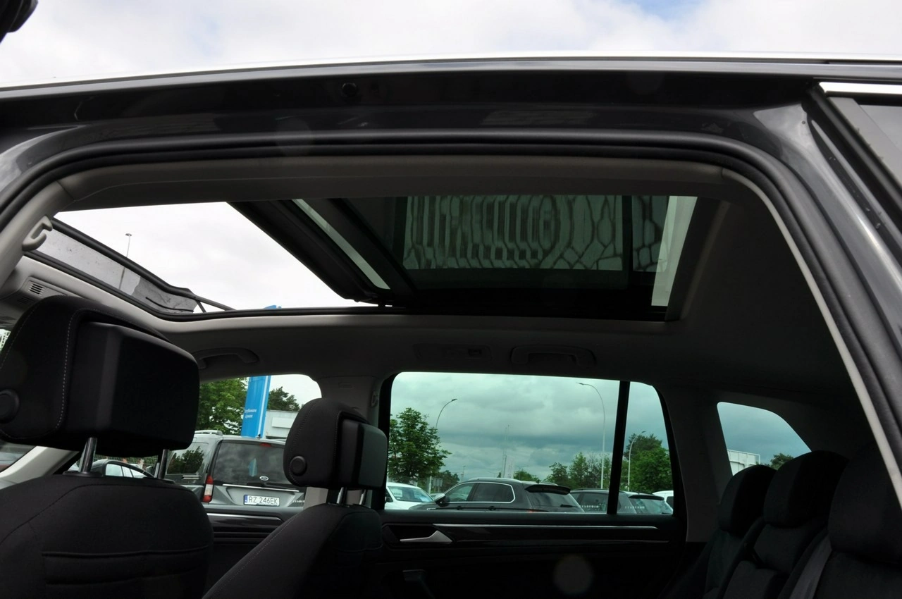 Volkswagen Tiguan - Zdjęcie 26