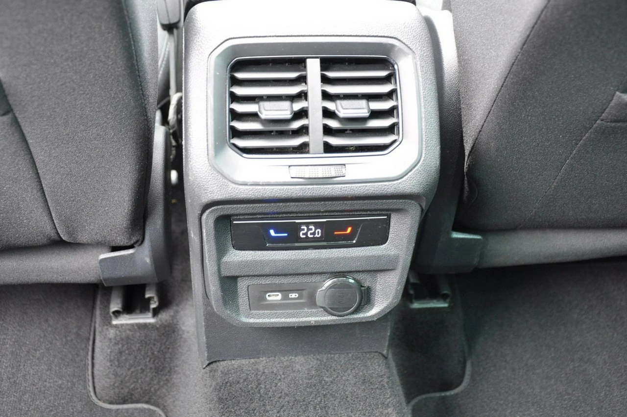 Volkswagen Tiguan - Zdjęcie 28