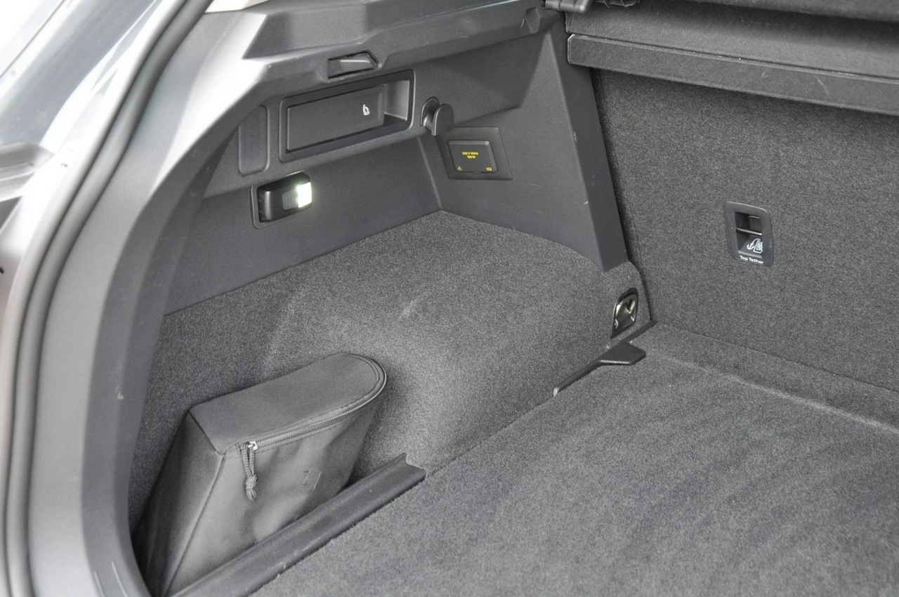 Volkswagen Tiguan - Zdjęcie 32
