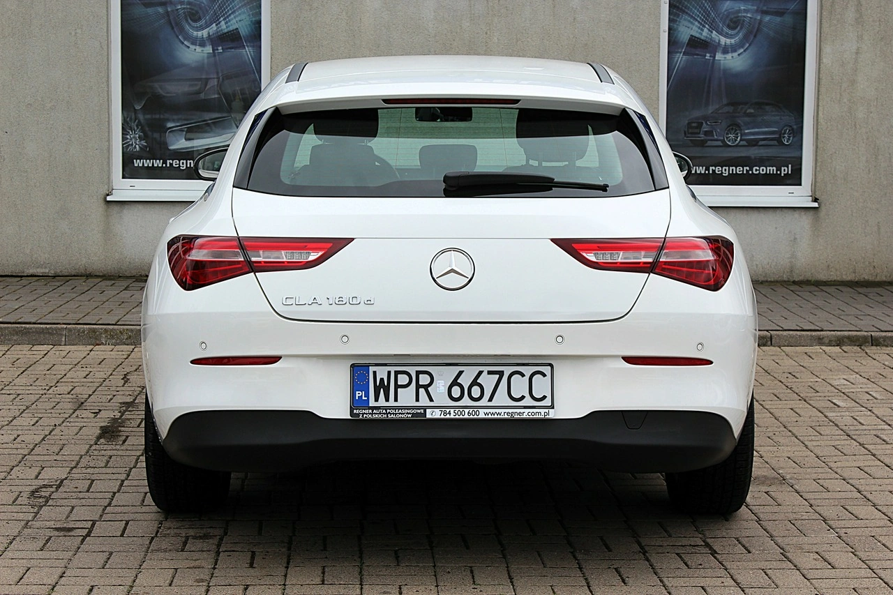 Mercedes CLA 180 - Zdjęcie 4