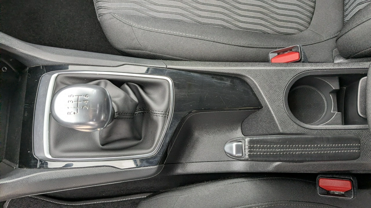Peugeot 308 SW - Zdjęcie 34