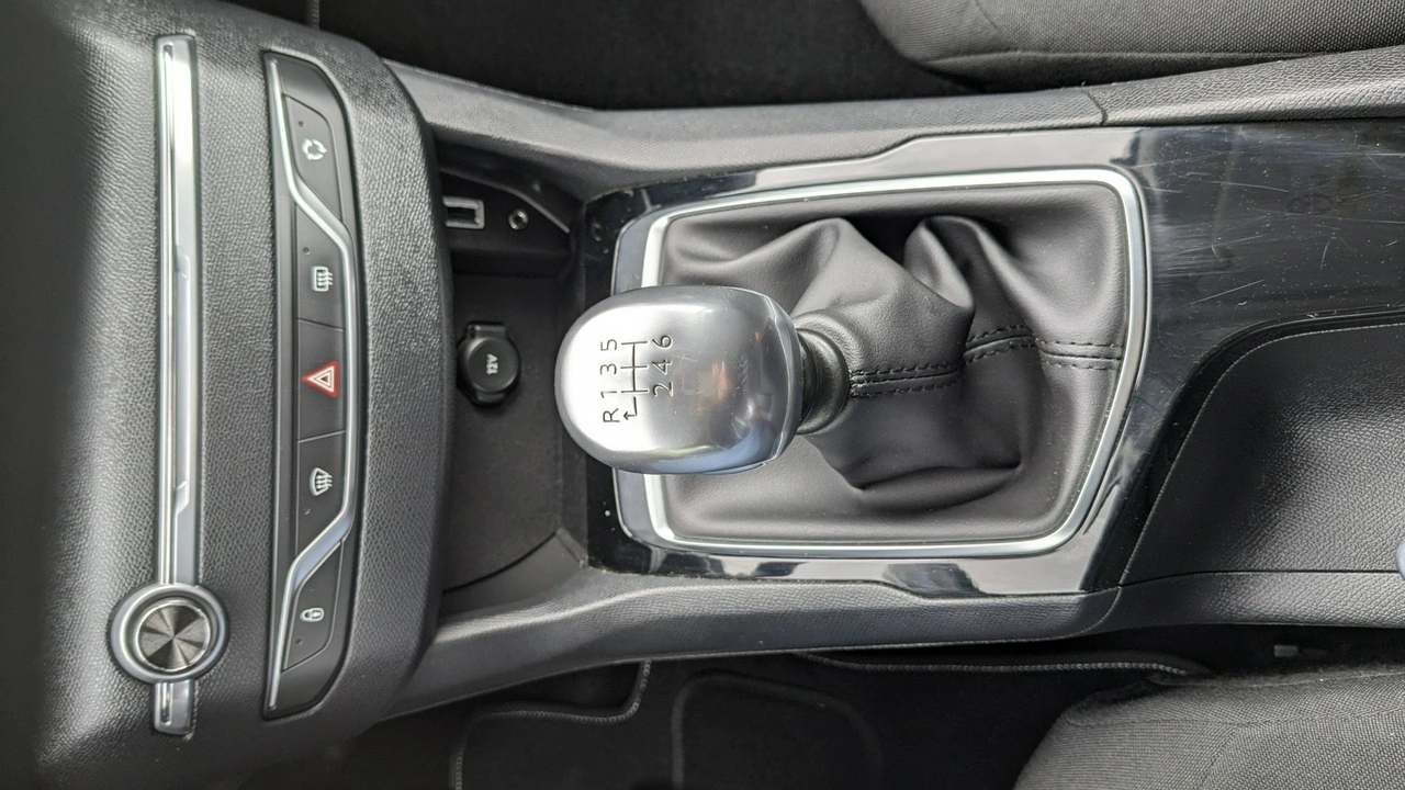Peugeot 308 SW - Zdjęcie 37