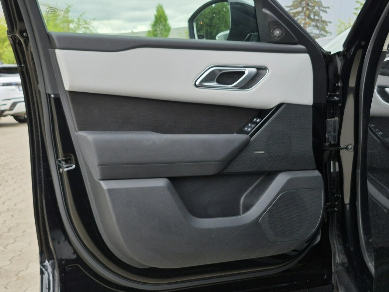 Land Rover Range Rover Velar - Zdjęcie 16