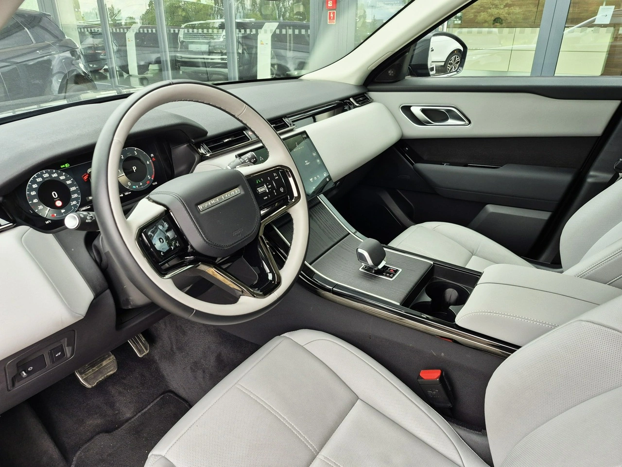 Land Rover Range Rover Velar - Zdjęcie 19