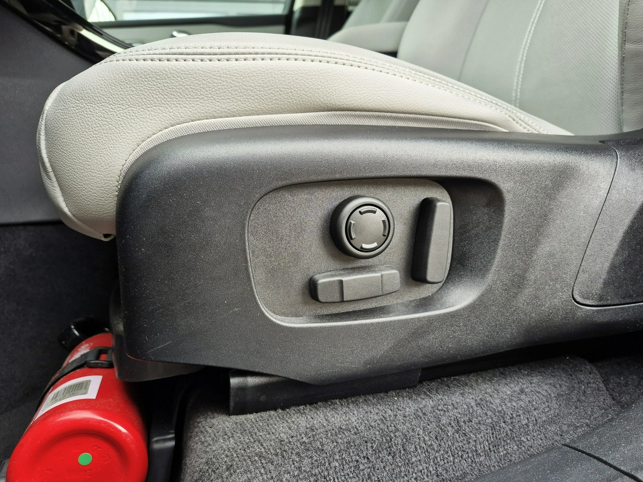 Land Rover Range Rover Velar - Zdjęcie 21