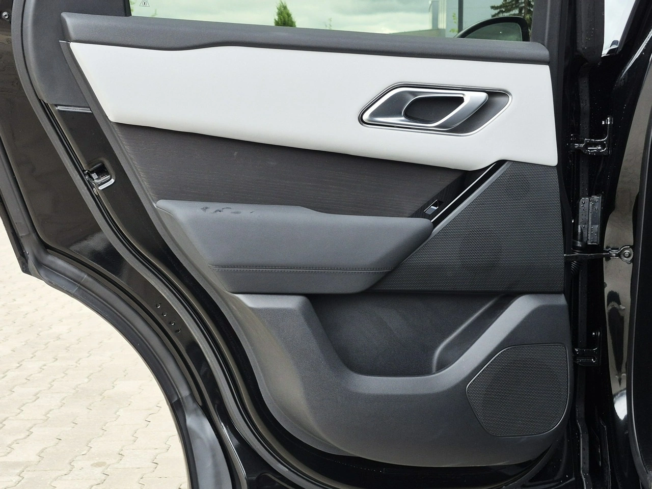 Land Rover Range Rover Velar - Zdjęcie 22