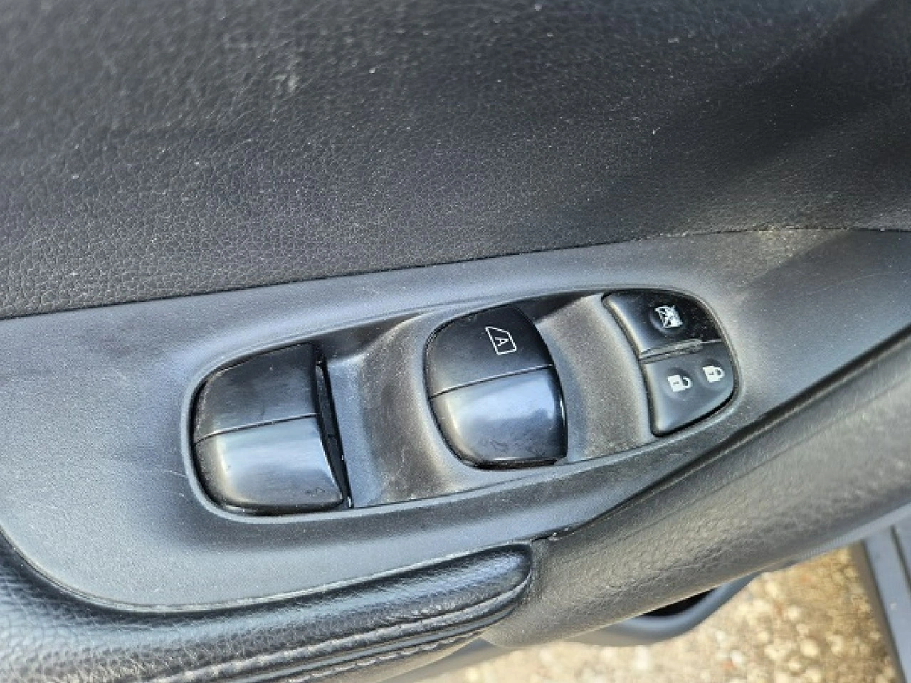 Nissan X-Trail - Zdjęcie 21