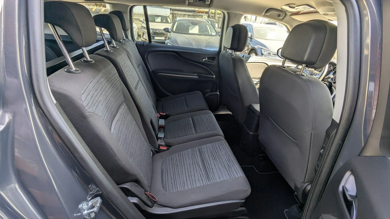 Opel Zafira - Zdjęcie 15