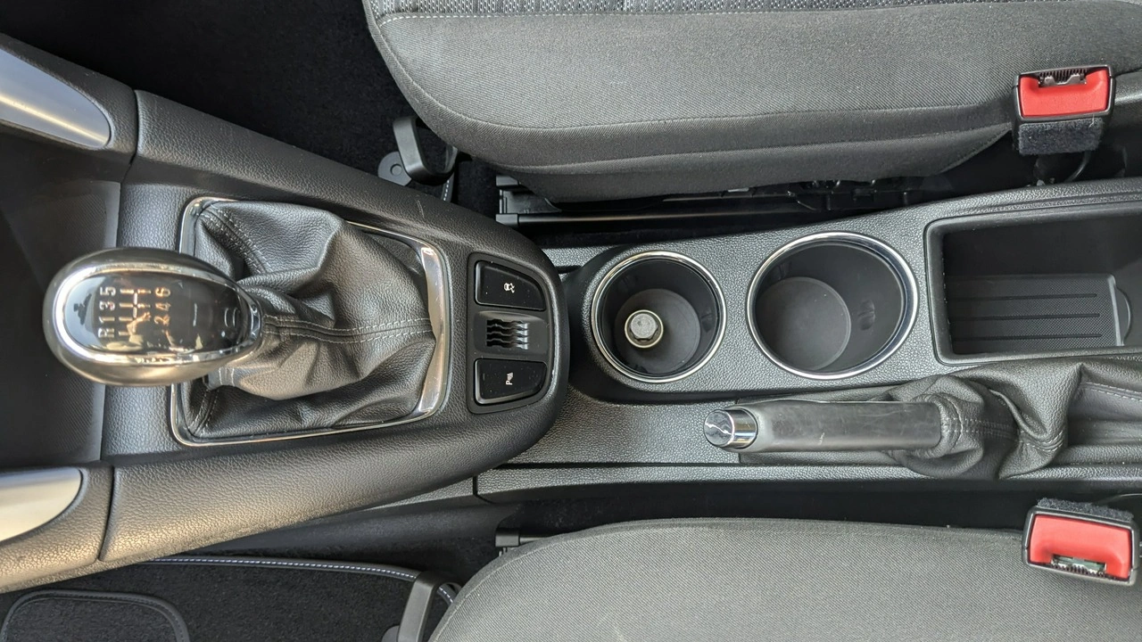 Opel Zafira - Zdjęcie 27
