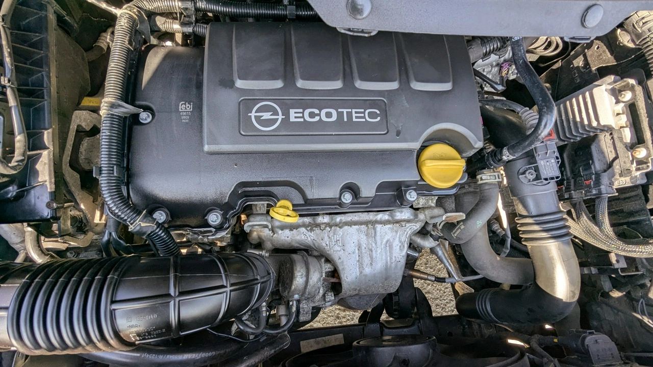 Opel Zafira - Zdjęcie 33